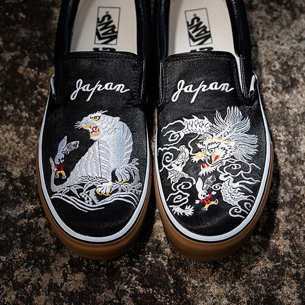 vans deluxe dragon slip on